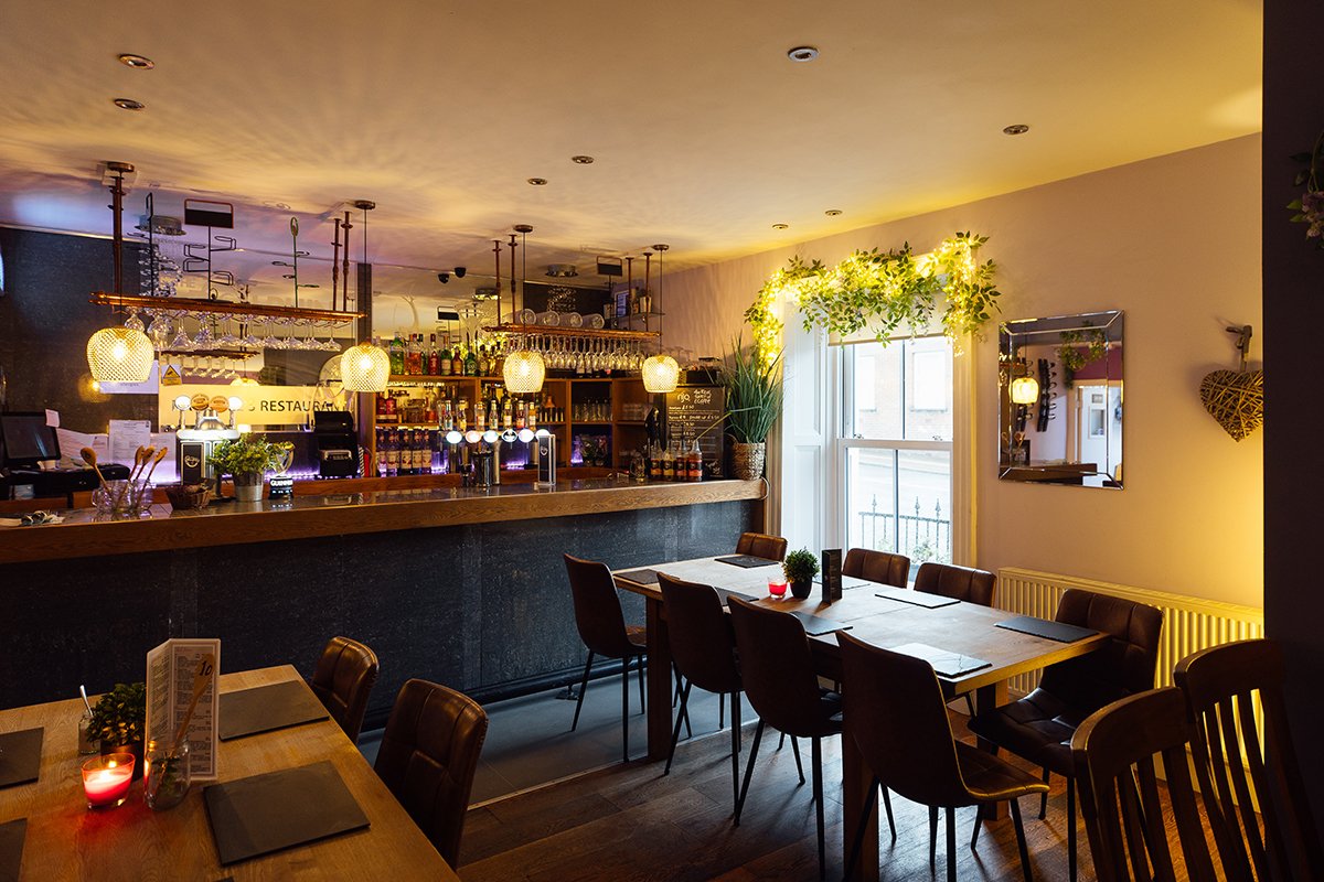 Dolphin Restaurant2-004 web